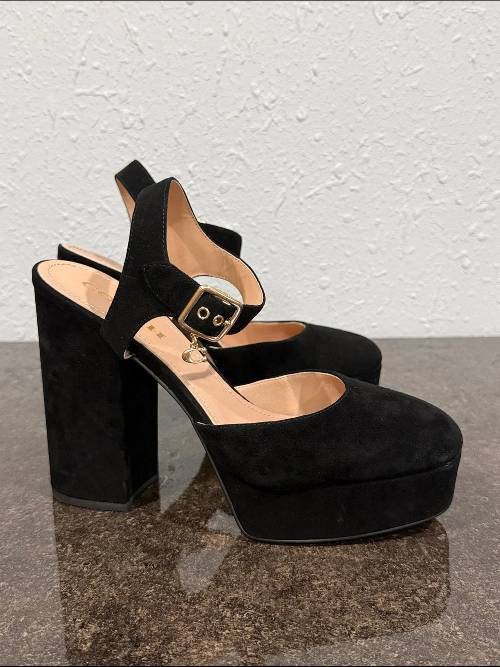 Coach Isabella Suede Black Platform Pump Heels Size 8.5